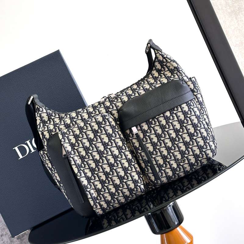 DIOR ライダー ソフト ショルダーバッグ オブリーク メンズ 36×30.5×14.5cm