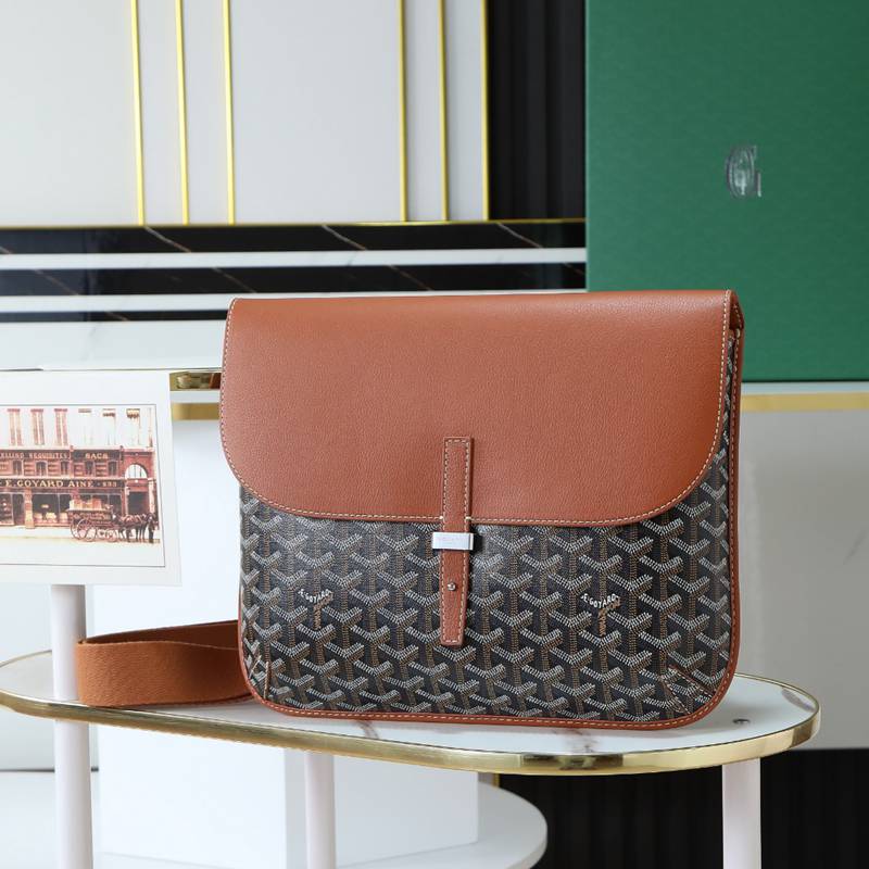GOYARD クーリエ メッセンジャーバッグ メンズ 32×25×4cm