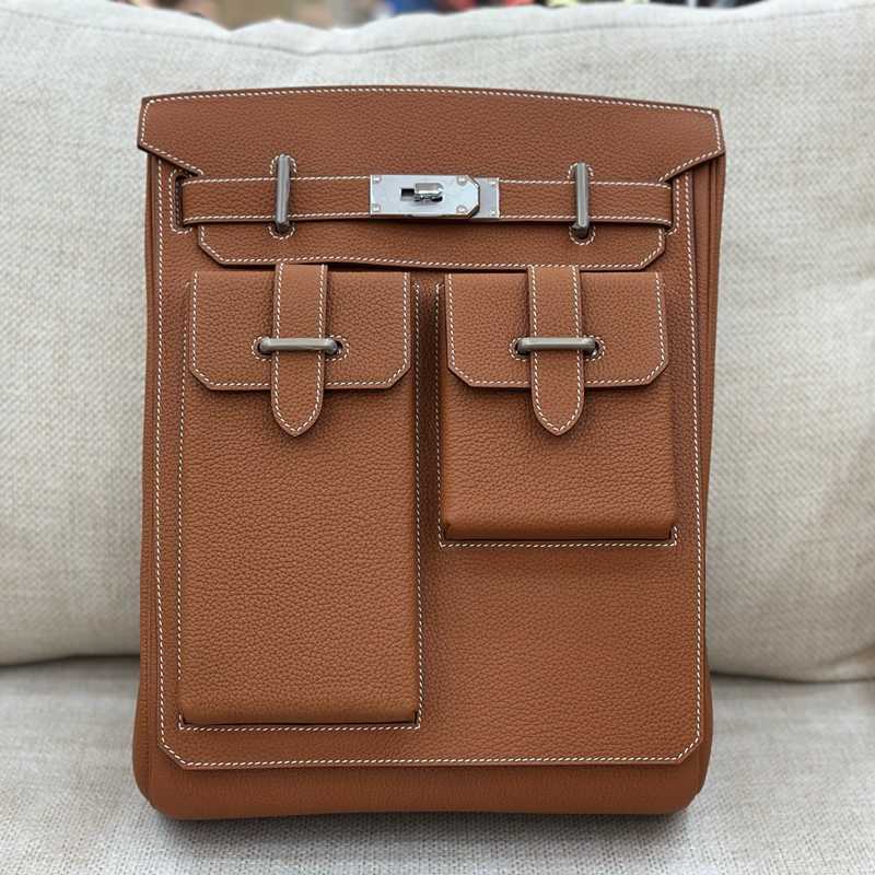 HERMES ハックアドス バックパック 取り外しポーチ付き メンズ 26×36×11cm