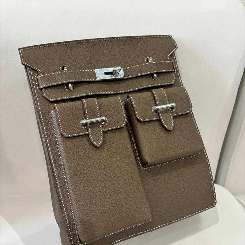 HERMES ハックアドス バックパック ラージ メンズ 29×36×11cm