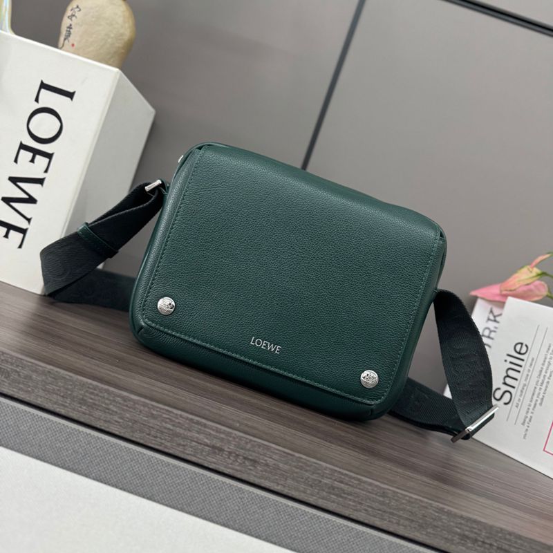 LOEWE ペブル メッセンジャーバッグ スモール メンズ 23.5×16×8cm
