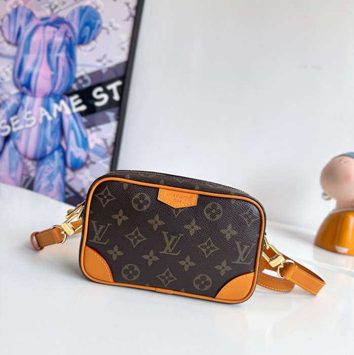 LOUIS VUITTON トロカデロ ミニ モノグラム キャンバス ショルダーバッグ メンズ 20×13×6.5cm