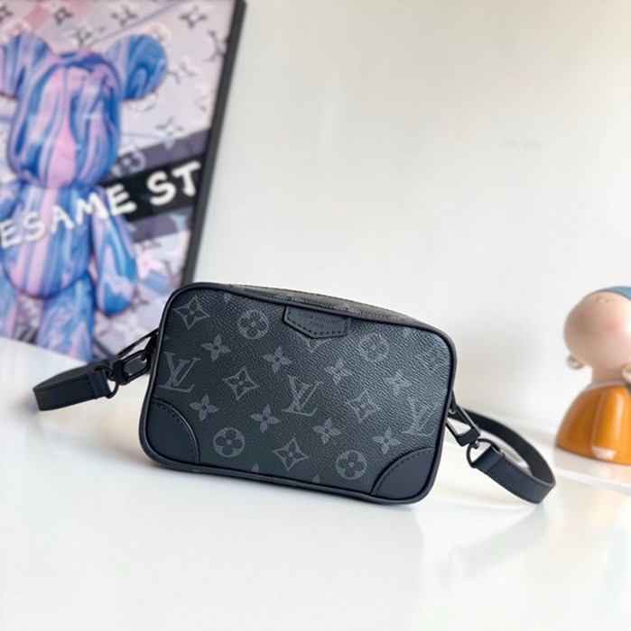 LOUIS VUITTON トロカデロ ミニ モノグラムエクリプス ショルダーバッグ メンズ 20×13×6.5cm