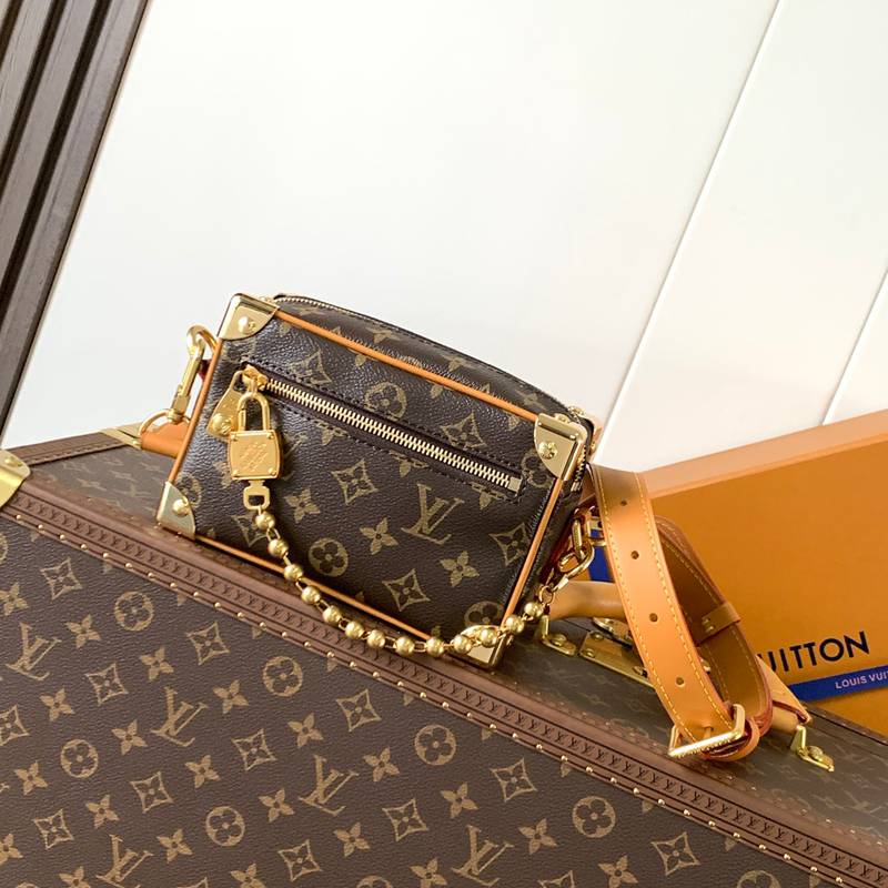 LOUIS VUITTON ミニソフトトランク モノグラム キャンバス ショルダーバッグ メンズ 18.5×13×8cm
