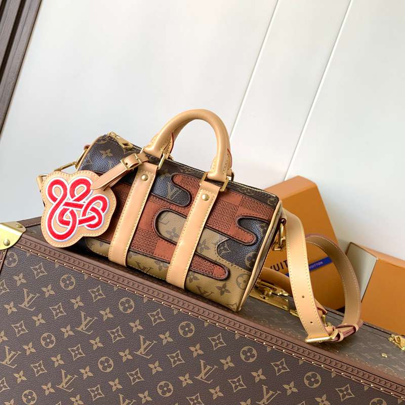 LOUIS VUITTON キープオール バンドリエール 25 モノグラムランドスケープ メンズ 25×15×11cm