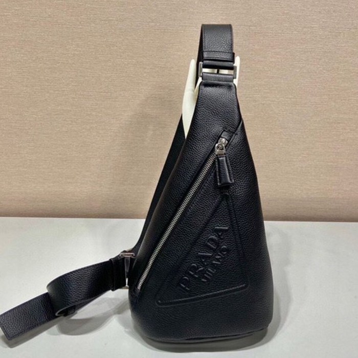 PRADA ウエストバッグ ディアスキンレザー メンズ 17×32×6.5cm