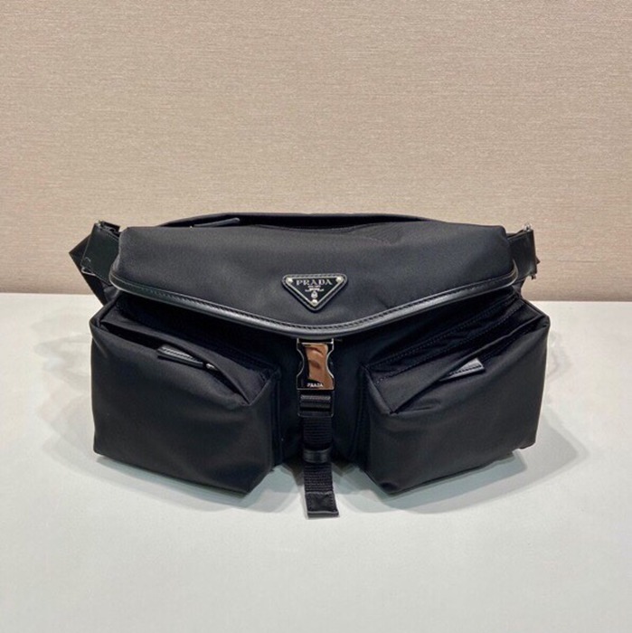 PRADA ショルダーバッグ リサイクルナイロン メンズ 27×18×7cm