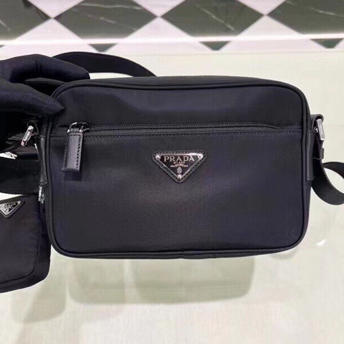 PRADA スリーインワン ショルダーバッグ ユニセックス 23×15×7cm