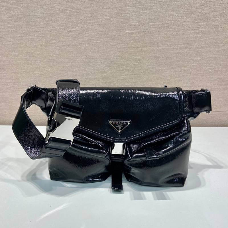 PRADA ウエストバッグ ワックスレザー メンズ 25×18.5×5.5cm