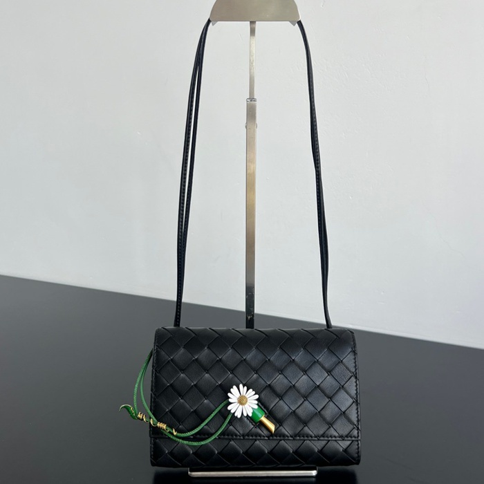 BV ショルダーバッグ レザー ハンドバッグ アンディアーモ 19×13×2cm