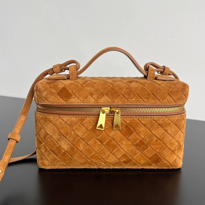 BV ショルダーバッグ スエード ポーチ 化粧ポーチ 22×12.5×5cm