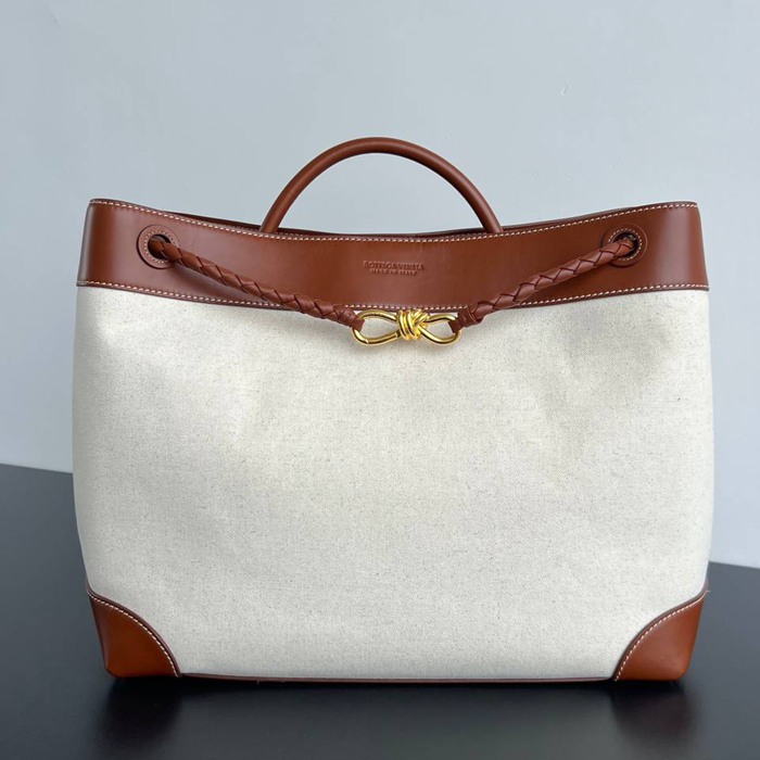 BV ショルダーバッグ レザー ハンドバッグ アンディアーモ 42×35×18cm