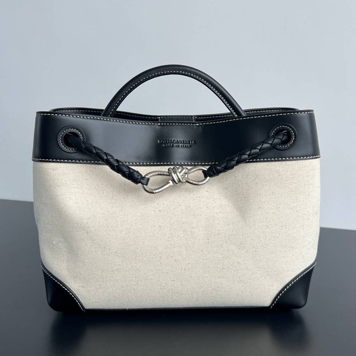 BV ショルダーバッグ レザー ハンドバッグ アンディアーモ 32.5×24×12cm