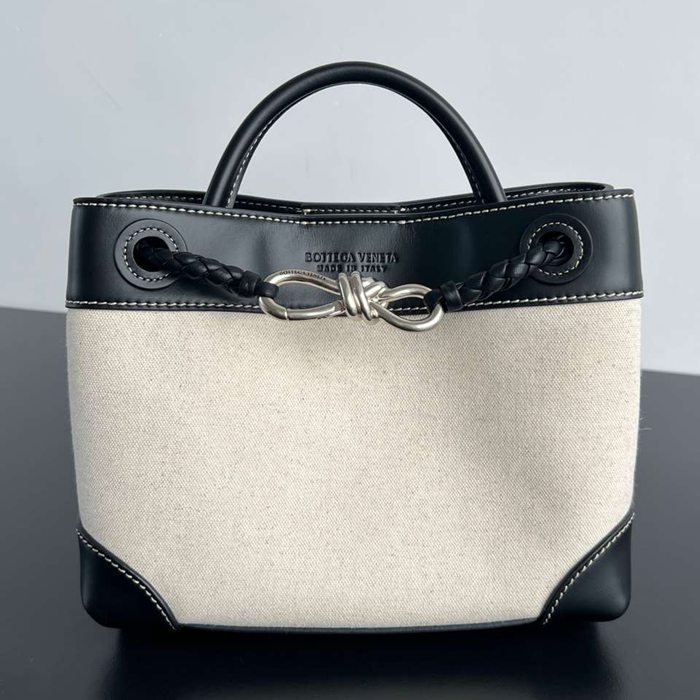 BV ショルダーバッグ レザー ハンドバッグ アンディアーモ 25×22×10.5cm