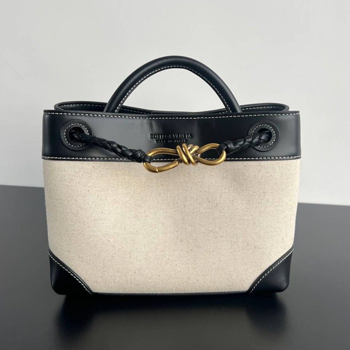 BV ショルダーバッグ レザー ハンドバッグ アンディアーモ 25×22×10.5cm