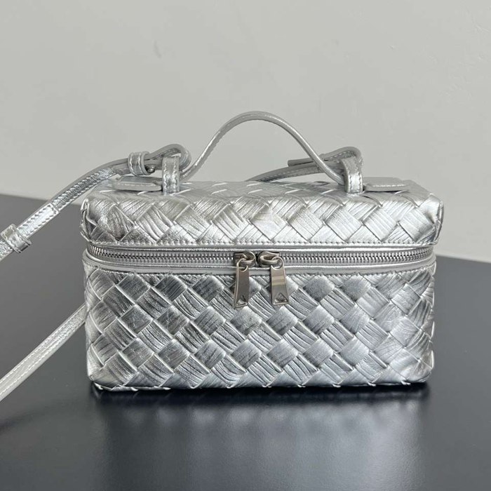 BV ショルダーバッグ レザー ポーチ 化粧ポーチ 22×12.5×5cm