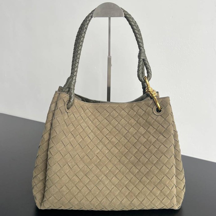 BV ショルダーバッグ スエード ハンドバッグ パラシュート 30×26×20cm