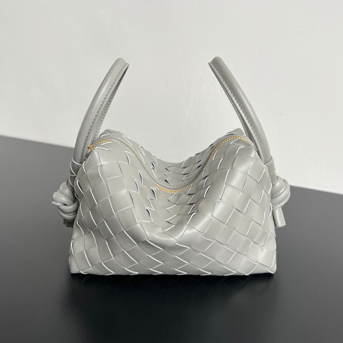 BV ショルダーバッグ レザー ハンドバッグ ループ 19×12×9cm