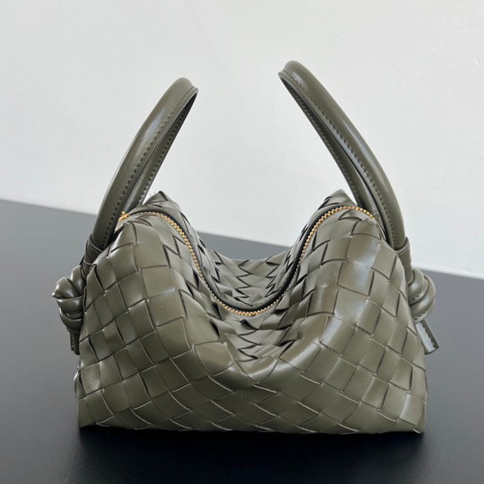 BV ショルダーバッグ レザー ハンドバッグ ループ 19×12×9cm