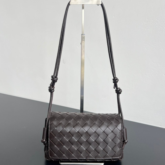 BV ショルダーバッグ レザー ハンドバッグ ノットゥルノ 21×11×9cm