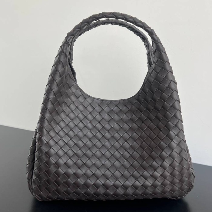 BV ショルダーバッグ レザー ハンドバッグ カンパーナ 39×25×18.5cm