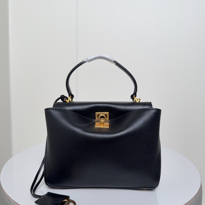 バレンシアガ ショルダーバッグ ロデオ 22×10×8cm