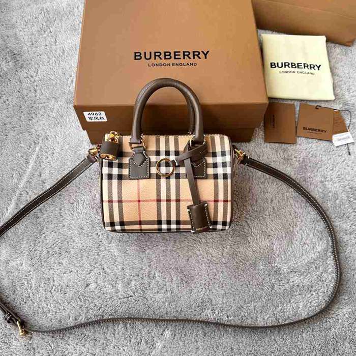 バーバリー ショルダーバッグ ハンドバッグ ボストン 18.5×11×12cm