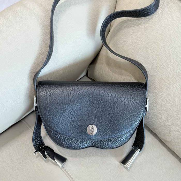 バーバリー ショルダーバッグ チェス 25×6.5×17.5cm