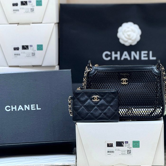 シャネル ショルダーバッグ 13×20×4.5cm