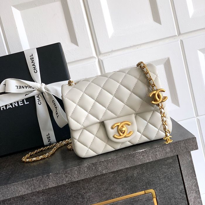 シャネル ショルダーバッグ 18×13.5×7cm