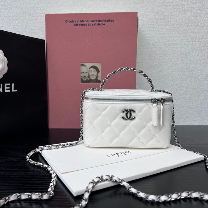 シャネル ハンドバッグ 17×9.5×8cm