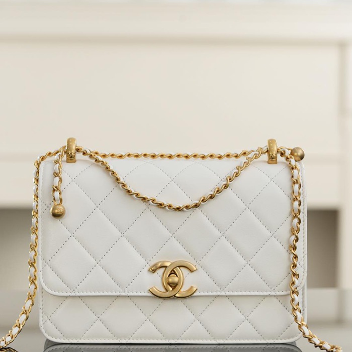 シャネル ショルダーバッグ 14.5×22×8cm