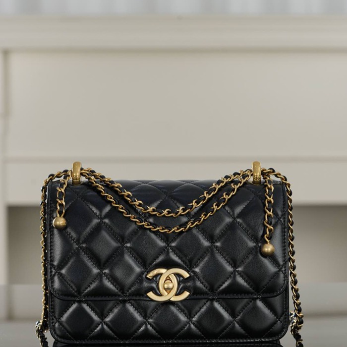 シャネル ショルダーバッグ 14.5×22×8cm