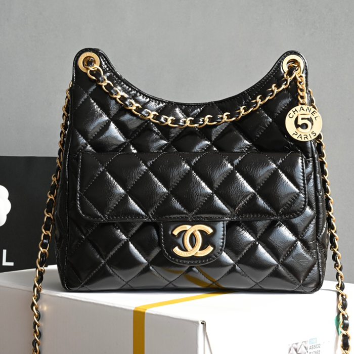 シャネル ショルダーバッグ ホーボー 22.5×21.5×7cm