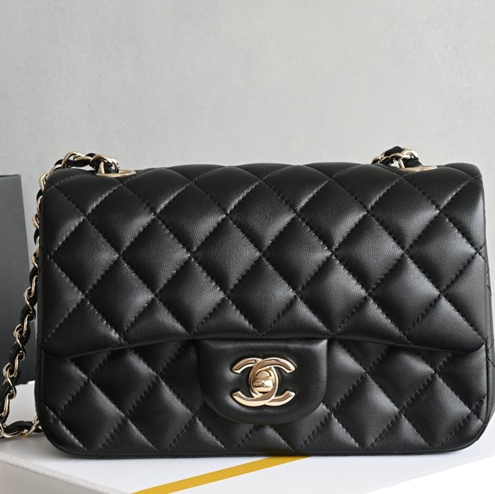 シャネル ショルダーバッグ CF 12.5×20×6cm