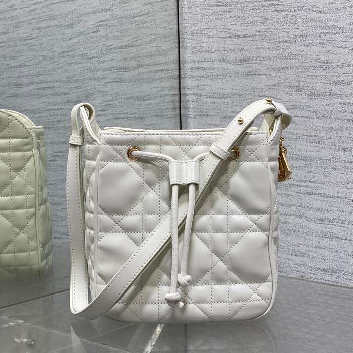 ディオール バケツバッグ カロ 17×19.5×11cm