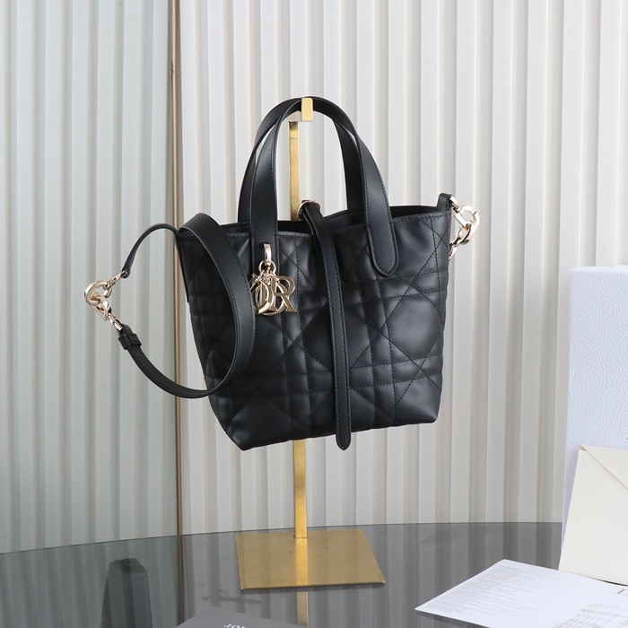 ディオール ハンドバッグ トゥジュール 16×12×18cm