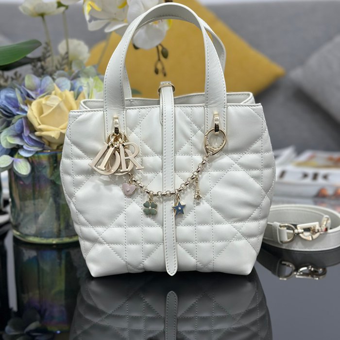 ディオール ハンドバッグ トゥジュール 18.5×18.5×12cm