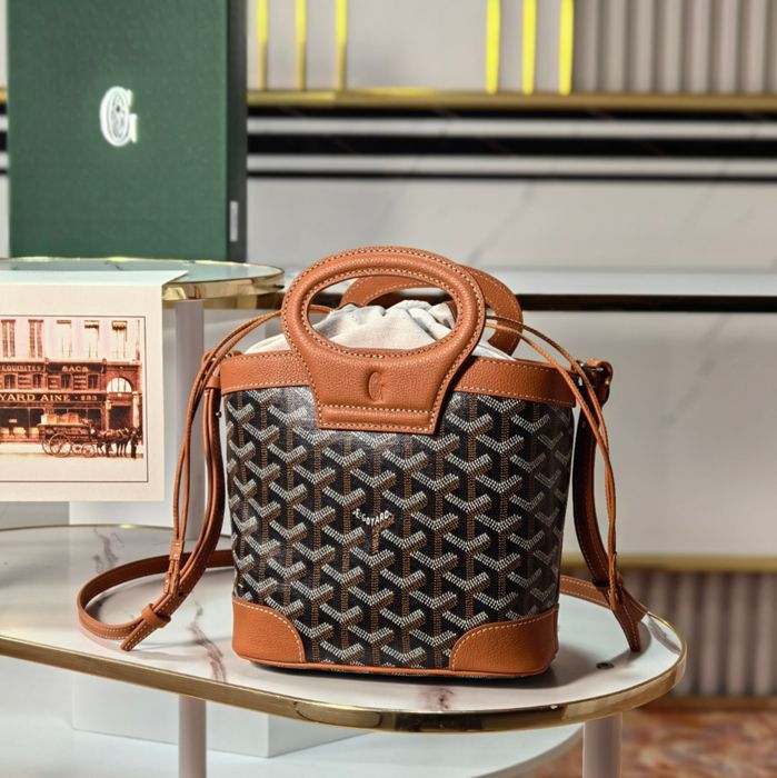 ゴヤール バケツバッグ ベルーガ 23×8×18.5cm