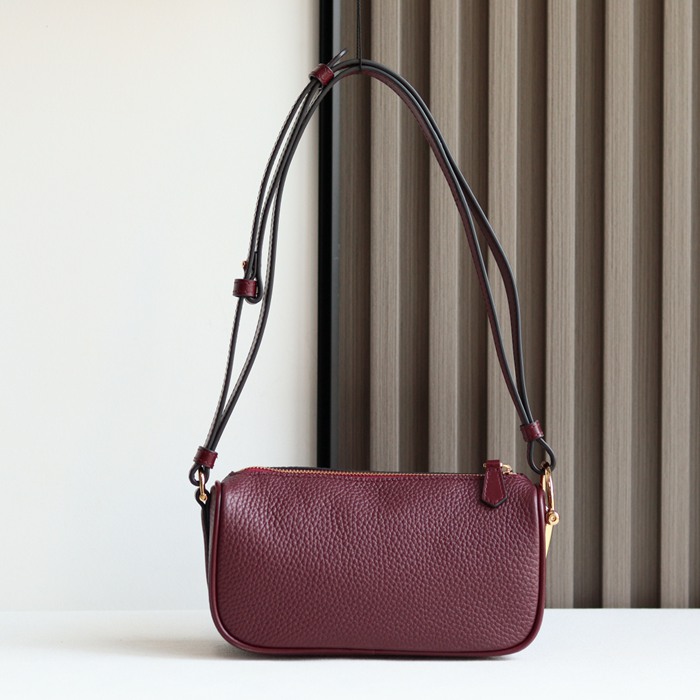 グッチ ショルダーバッグ ハーフホースビット 19×19.5×9cm