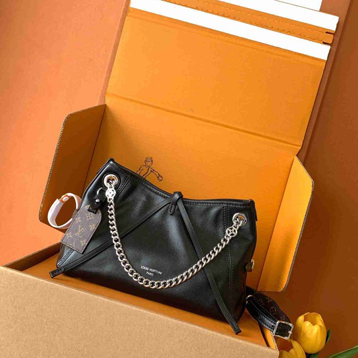 LV ショルダーバッグ 26×17×10cm