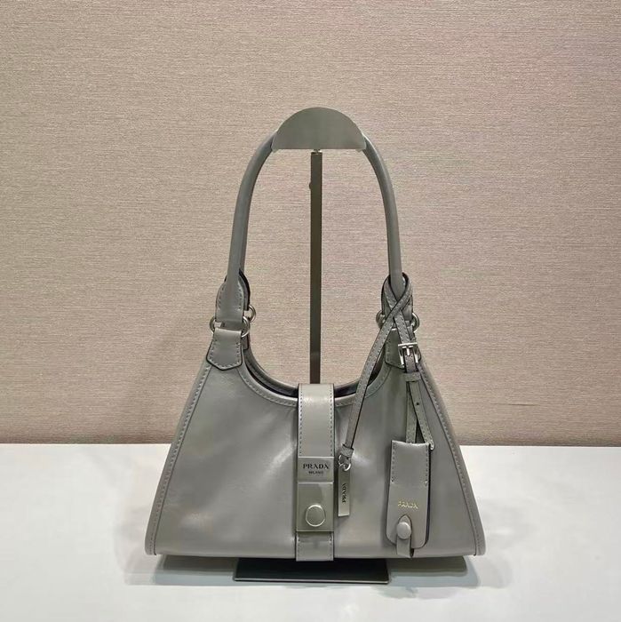 プラダ ハンドバッグ 26×18×12cm