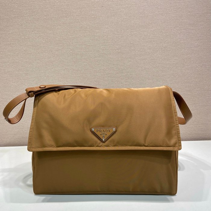 プラダ ショルダーバッグ 36×28×cm