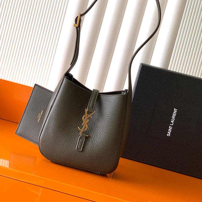 サンローラン ショルダーバッグ ホーボー 15×16×7cm