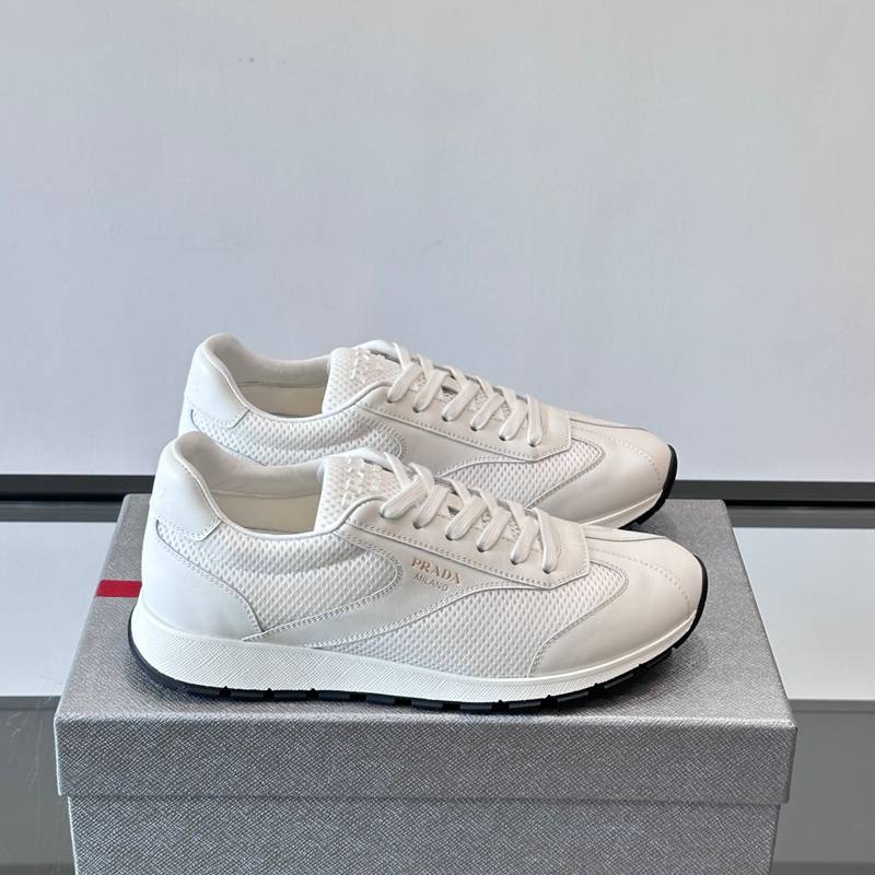 プラダ メンズ スニーカー 39-45