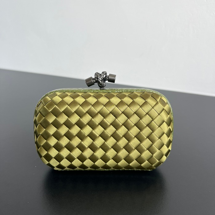 BOTTEGA VENETA ノット シルク編み スネークスキン クラッチ レディース 16×10×5cm