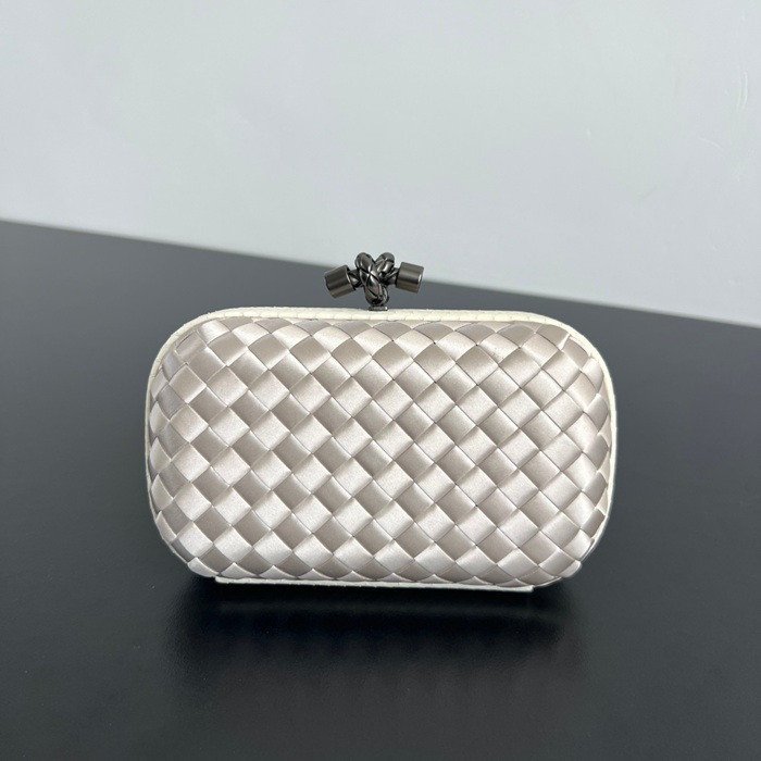BOTTEGA VENETA ノット シルク編み スネークスキン クラッチ レディース 16×10×5cm