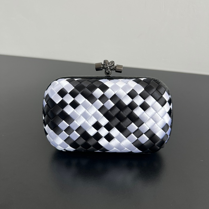 BOTTEGA VENETA ノット シルク編み スネークスキン クラッチ レディース 16×10×5cm
