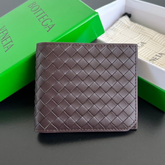BOTTEGA VENETA イントレチャート 二つ折り財布 ユニセックス 9.5×11×0.5cm