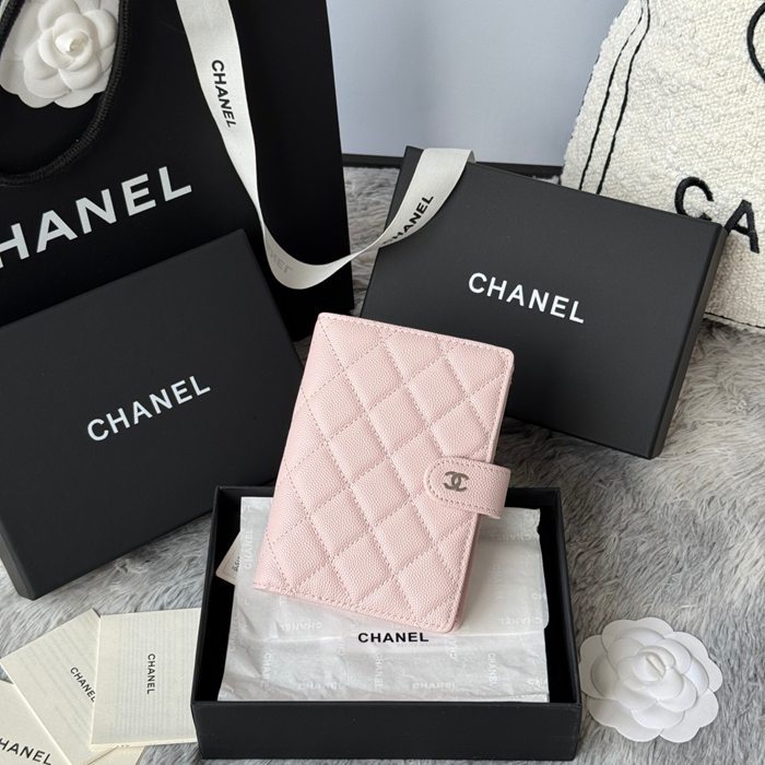 CHANEL パスポートケース カーフレザー ユニセックス 15×10×3cm